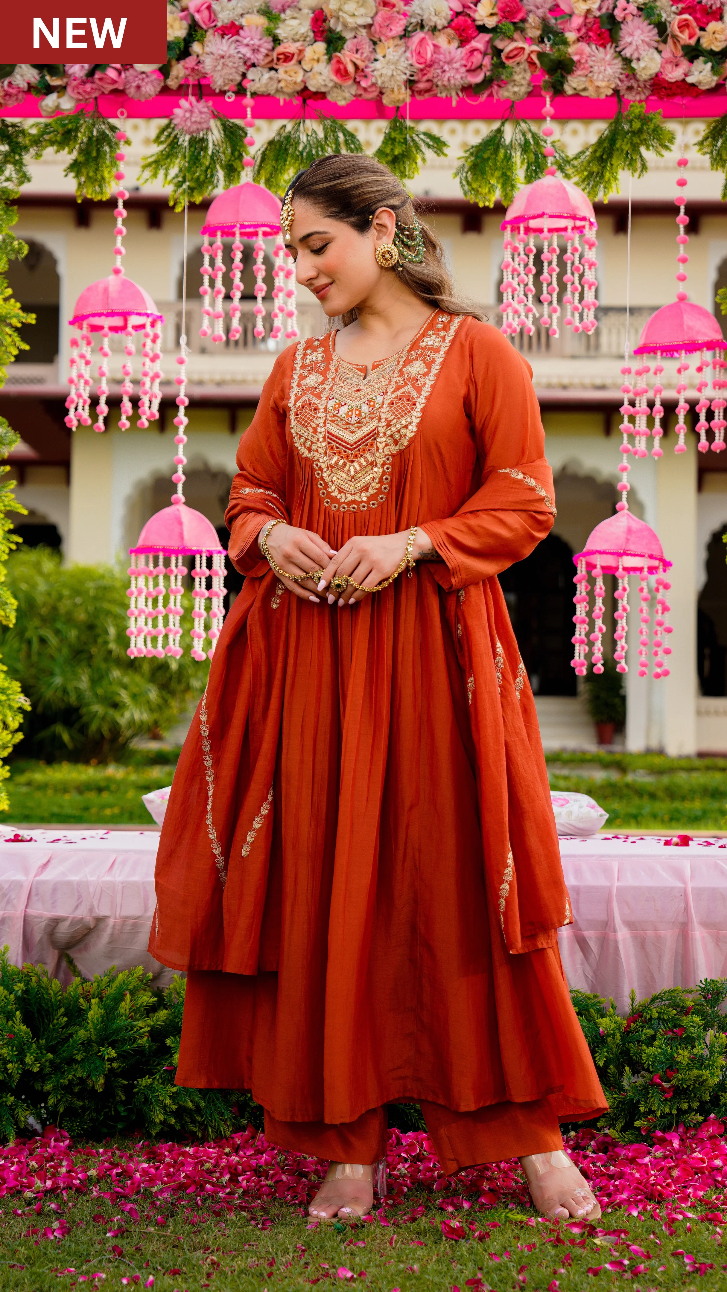 Rust Vichitra Silk Kurta Pant Set With Heavy Thread Embroidery Work