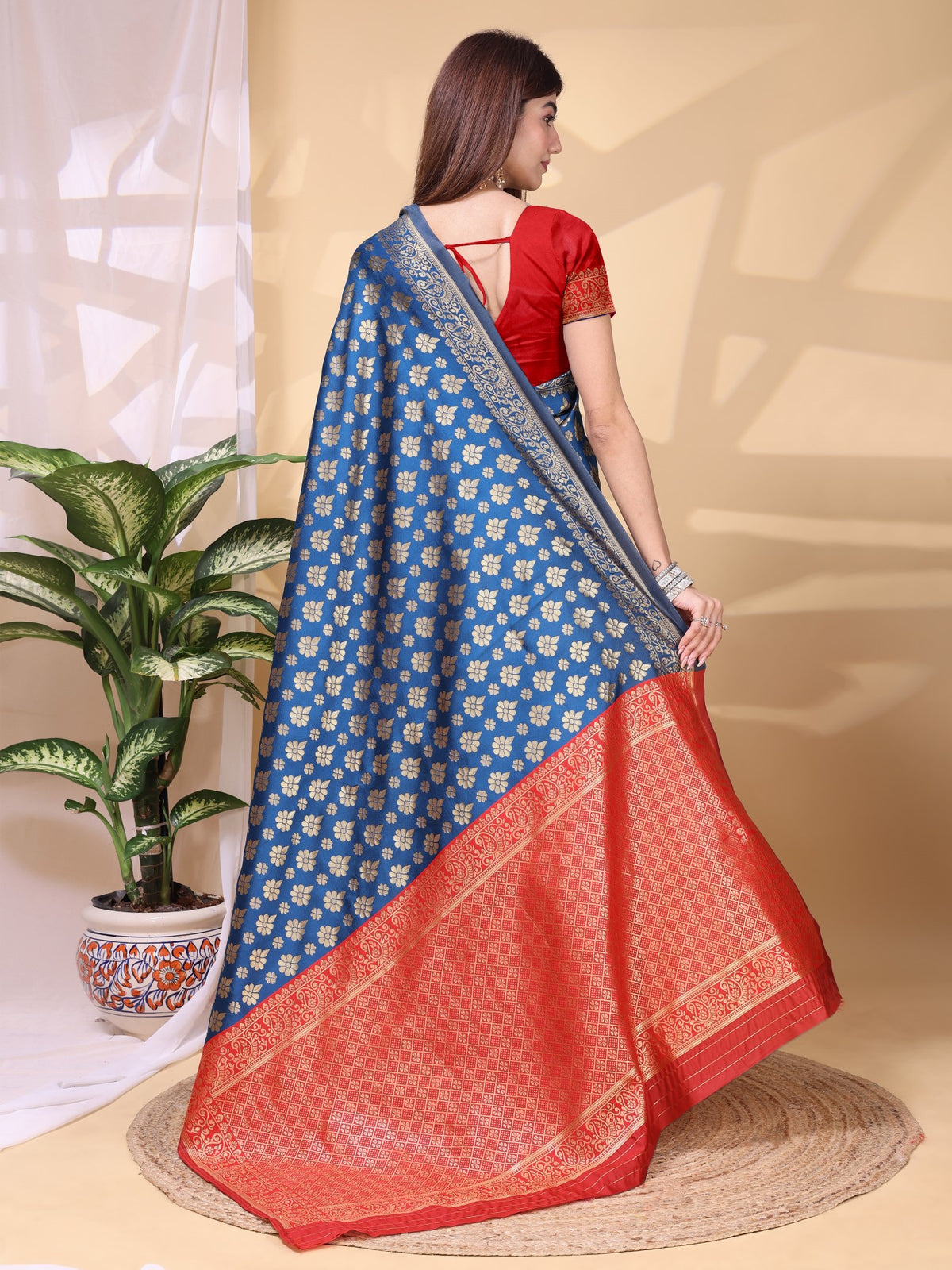 Teal Lichi Silk Saree With Elegant Weaving