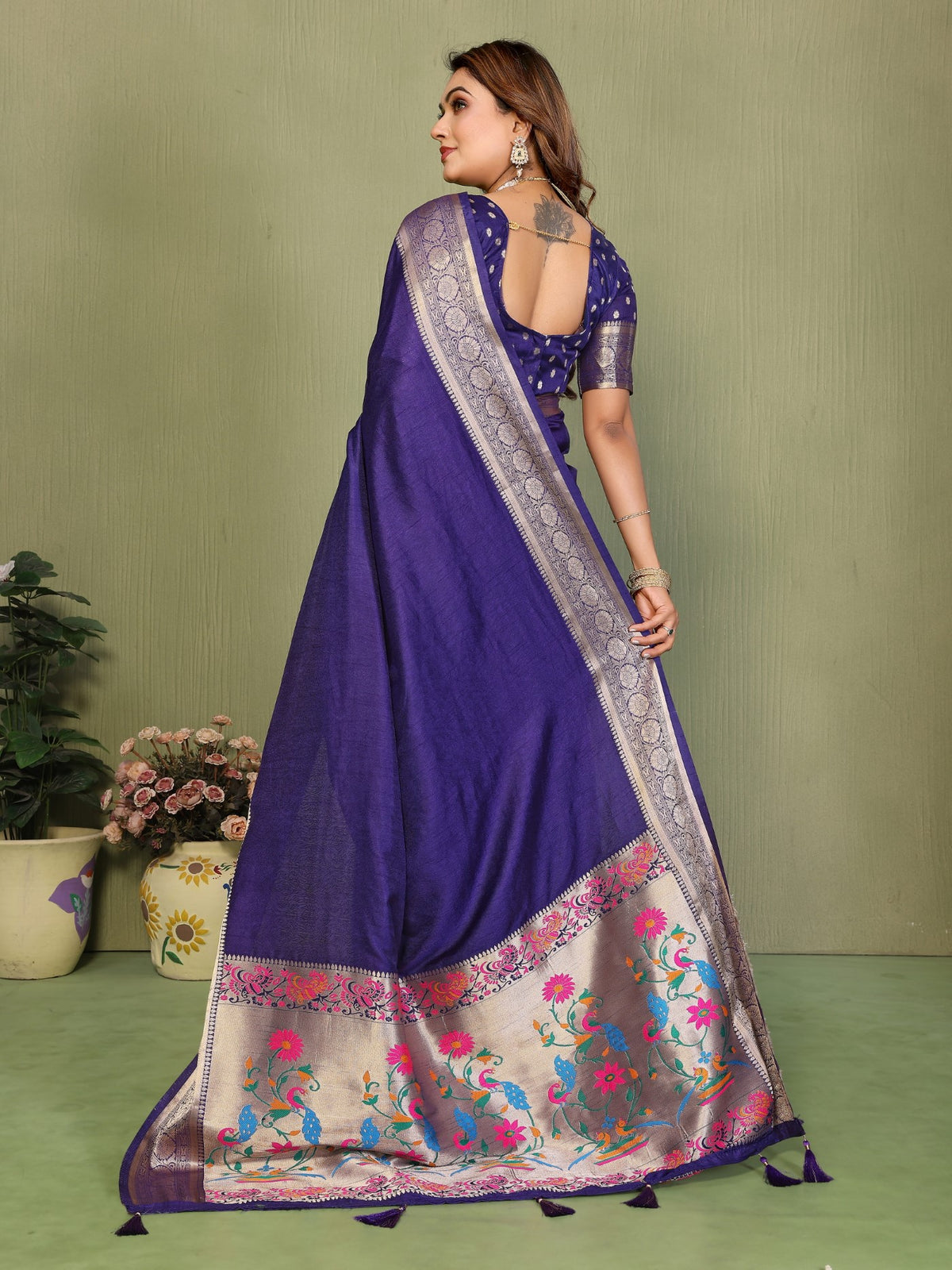 Violet Silk Saree With Traditional Weaving