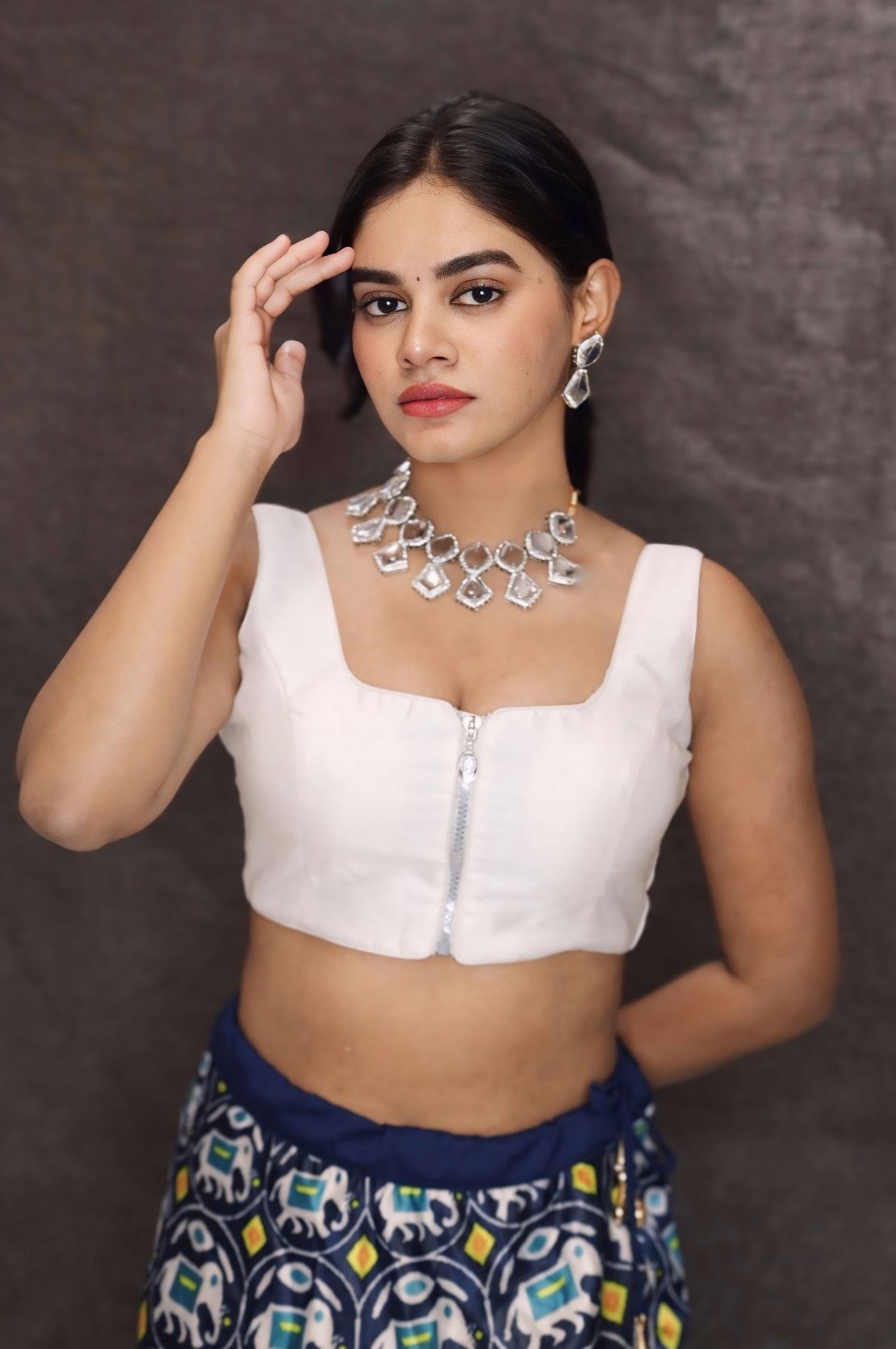 White Blouse in Art Silk With Front Zip Opening