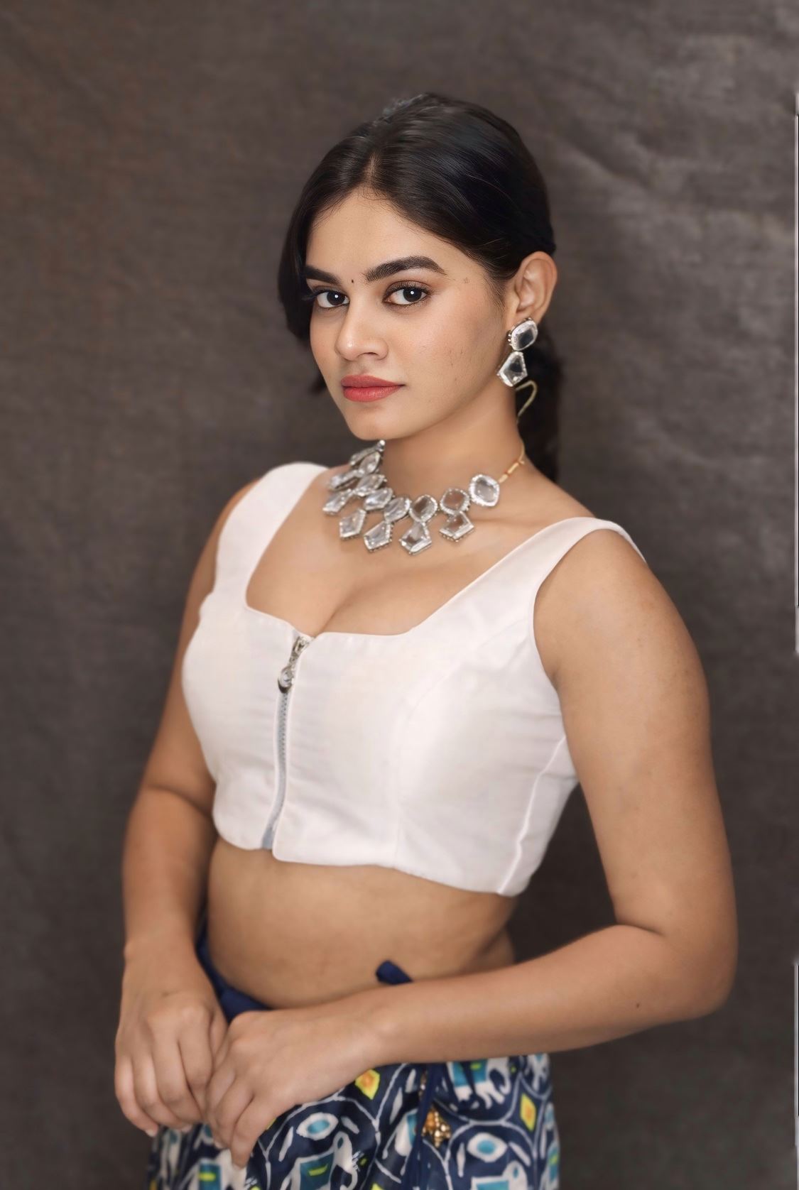 White Blouse in Art Silk With Front Zip Opening