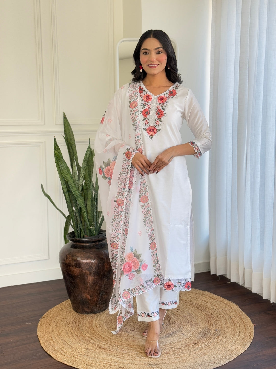 White Bsy Viscose Elegant Kurta Pant Set With Thread Work