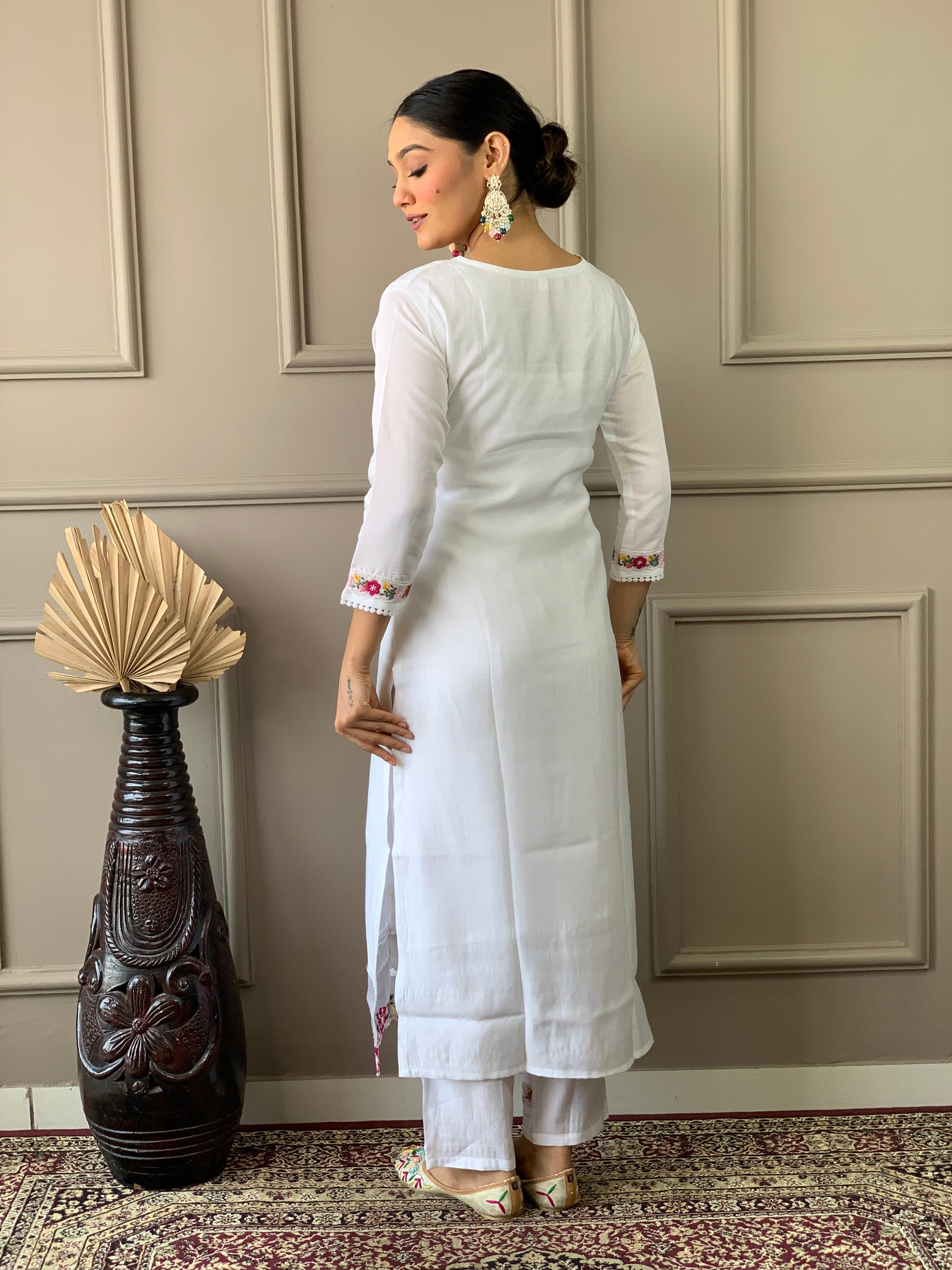 White Chanderi Elegant Kurta Pant Set With Thread Work