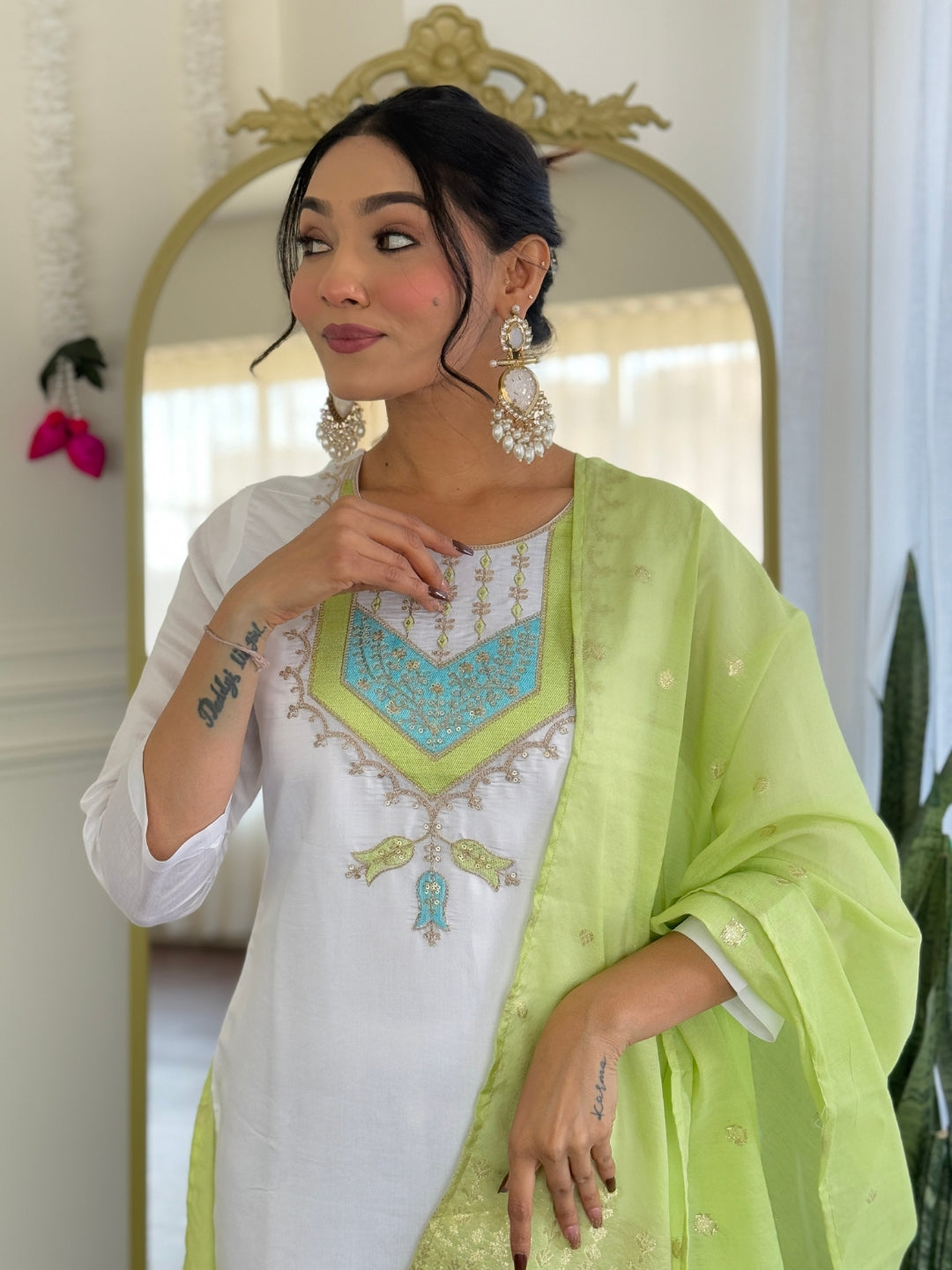 White Chanderi Viscose Elegant Kurta Pant Set With Embroidery Work