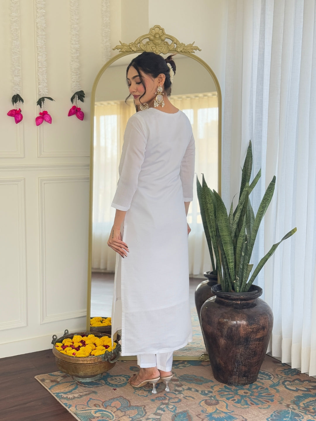 White Chanderi Viscose Elegant Kurta Pant Set With Embroidery Work