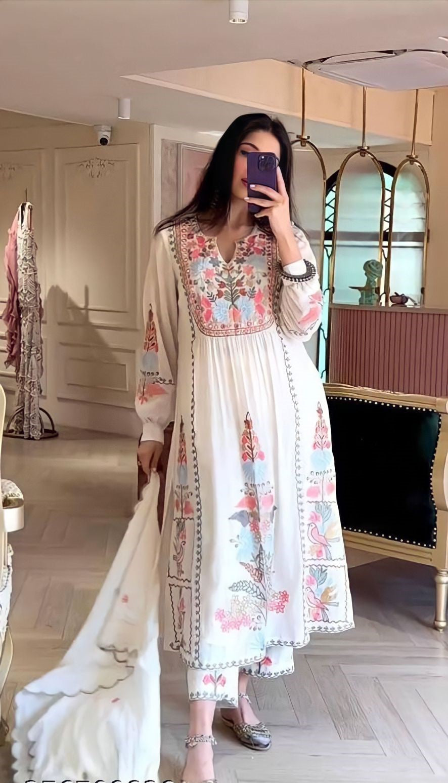 White Kurta Pant Set with Thread Embroidery Work