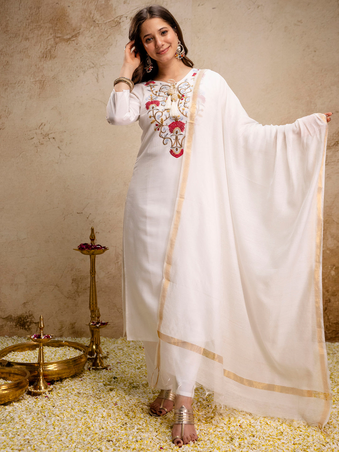 White Roman Kurta Pant Set With Heavy Thread Embroidery Work