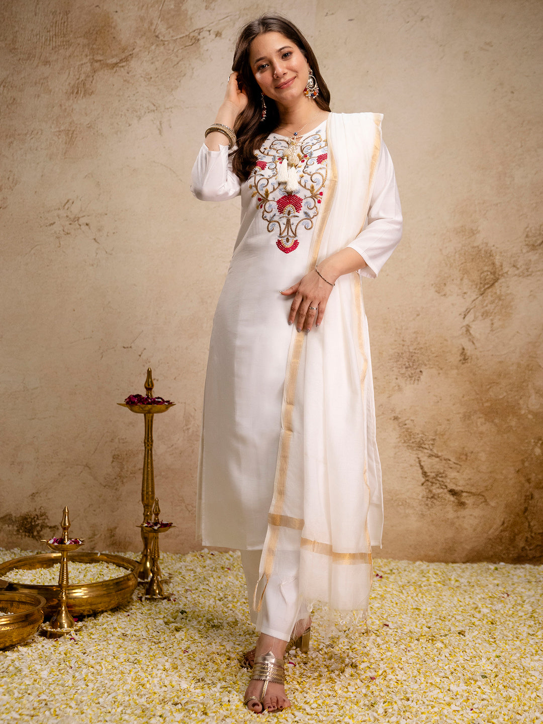 White Roman Kurta Pant Set With Heavy Thread Embroidery Work