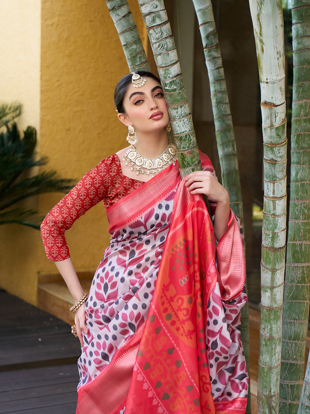 White Trendy Crepe Saree With Woven Zari Patta And Designer Print Work