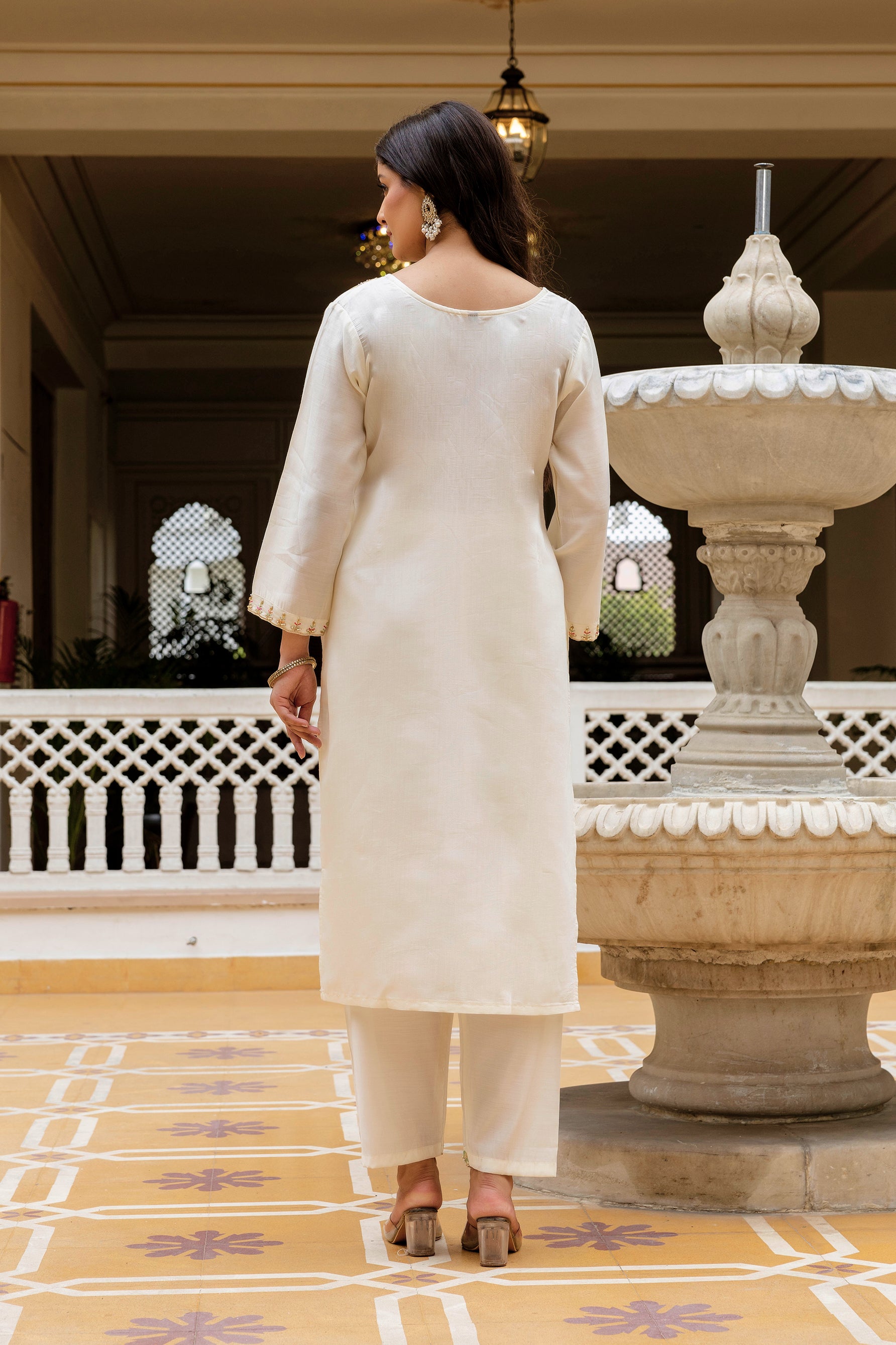 White Viscose Chanderi Kurta Pant Set With Thread Embroidered With Beads Work With Printed Dupatta