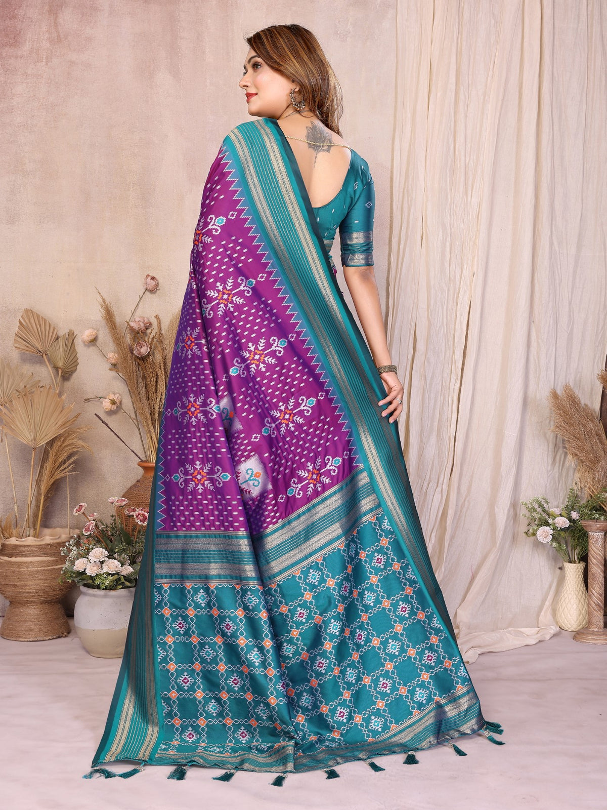 Wine Soft Silk Saree With Traditional Weaving