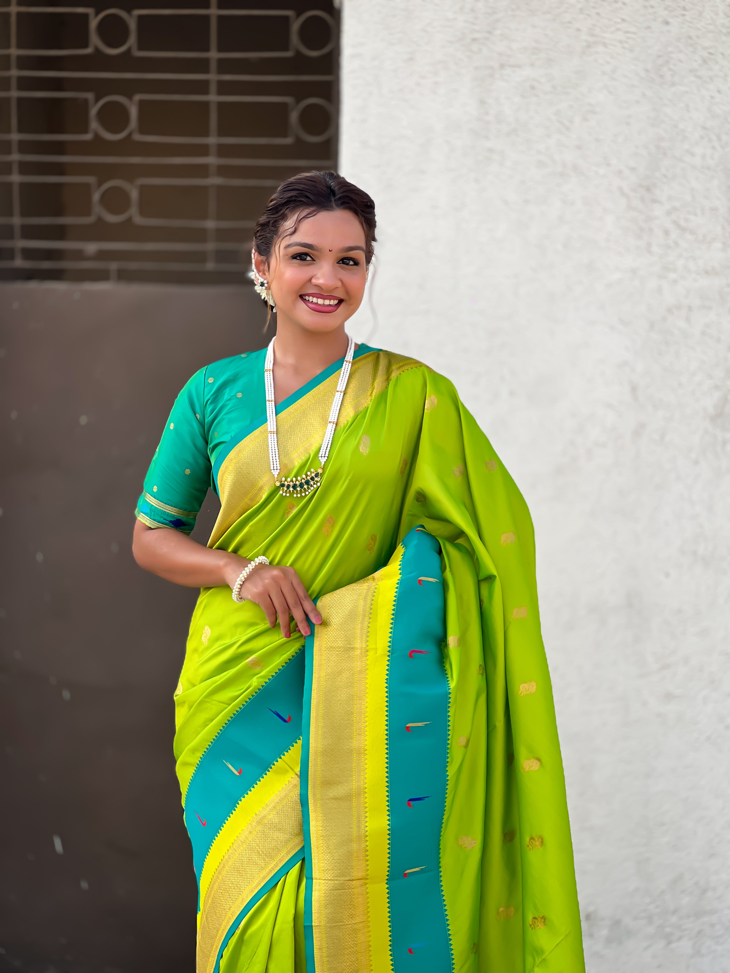 Woven Gold Jari Peacock Designer Parrot Green Paithani Silk Ethnic Saree