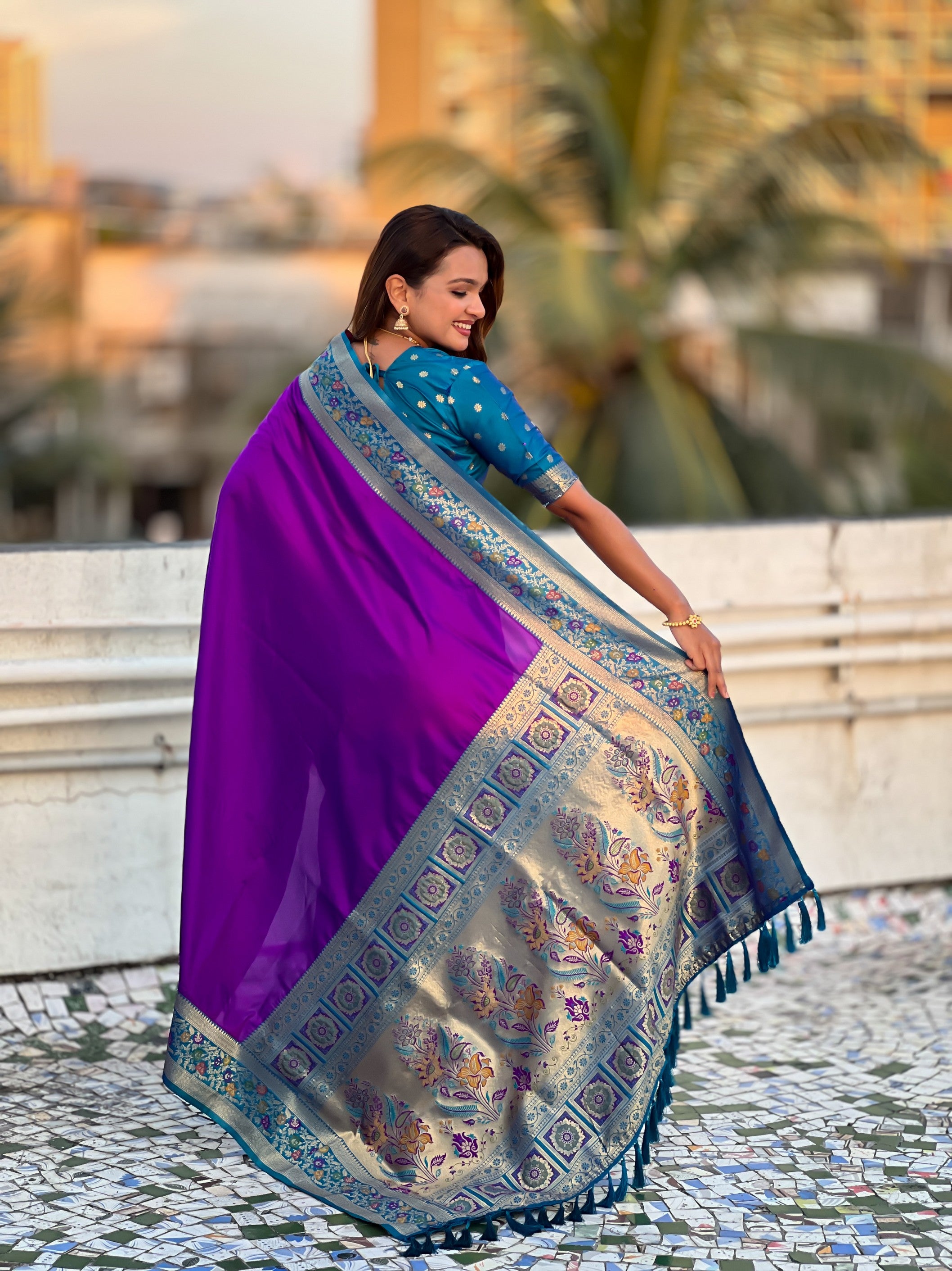 Woven Kadiyal Paithani Gala Designer Lavender Soft Silk Ethnic Saree