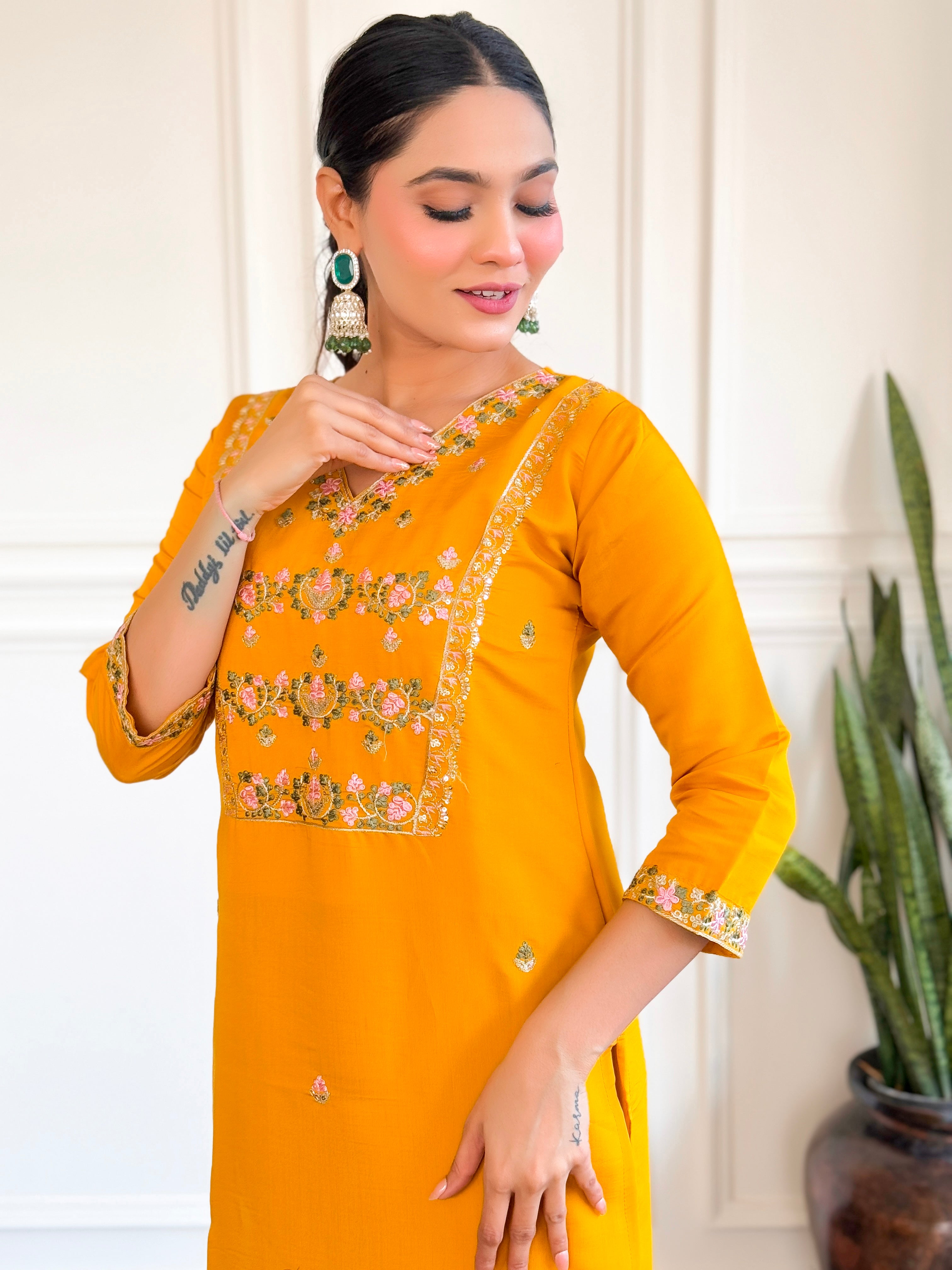 Yellow Kurta Pant Set with Heavy Thread Embroidery Work