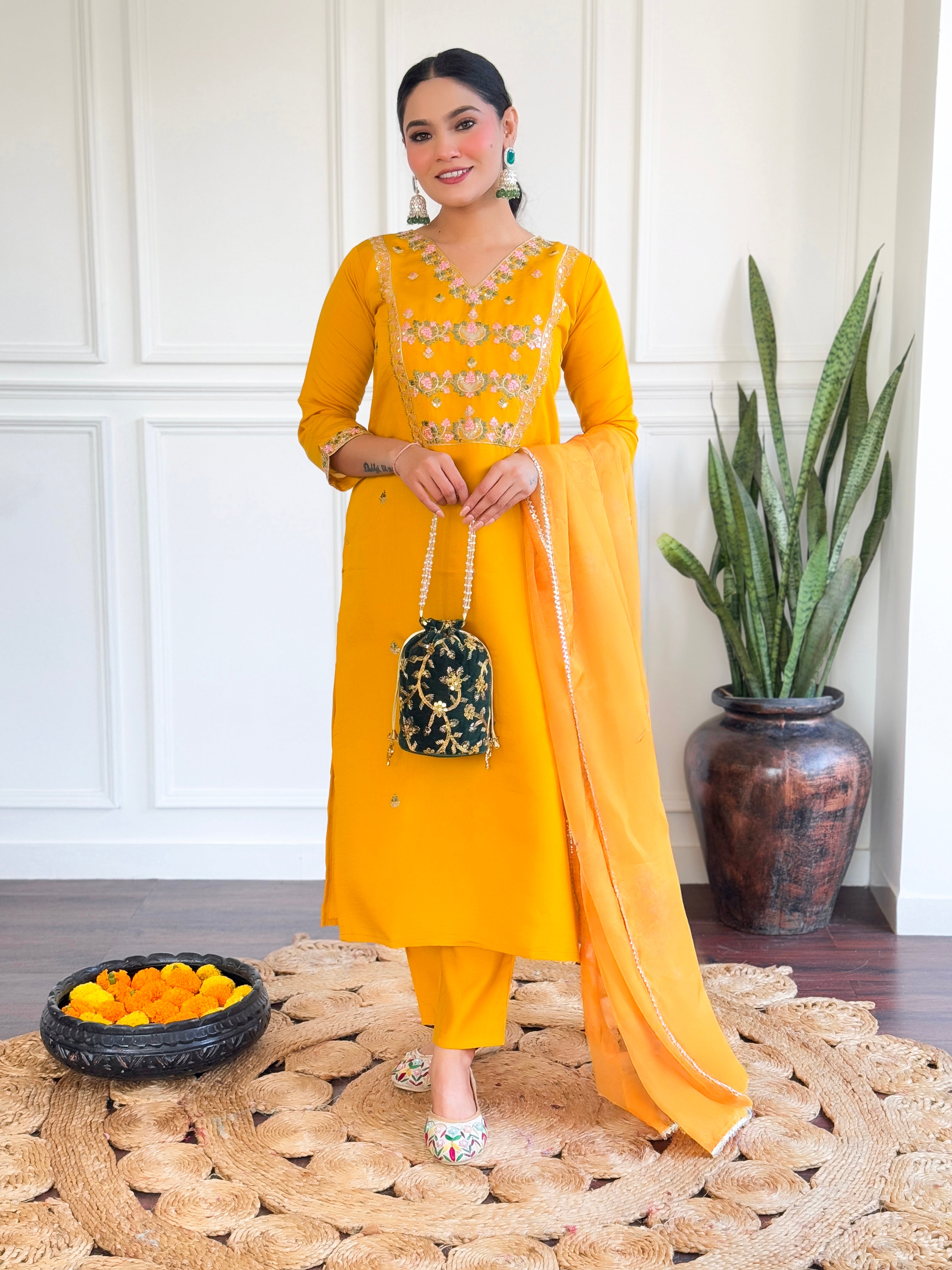 Yellow Kurta Pant Set with Heavy Thread Embroidery Work