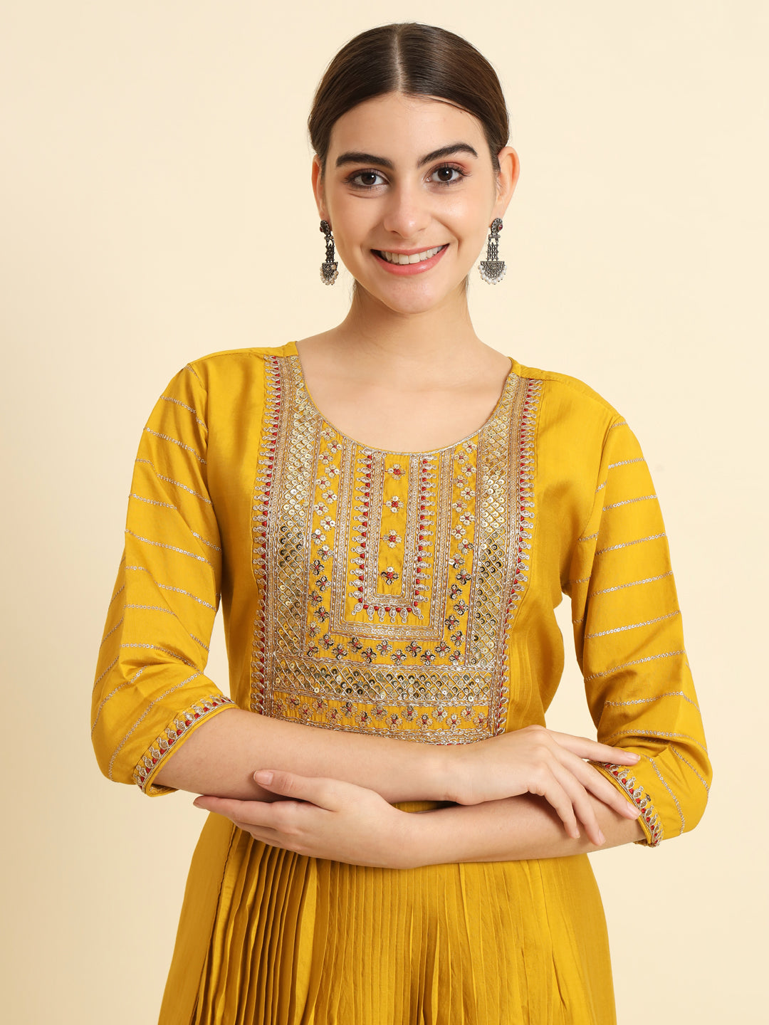 Yellow Pure Chanderi Silk Elegant Kurta Pant Set With Embroidery Work