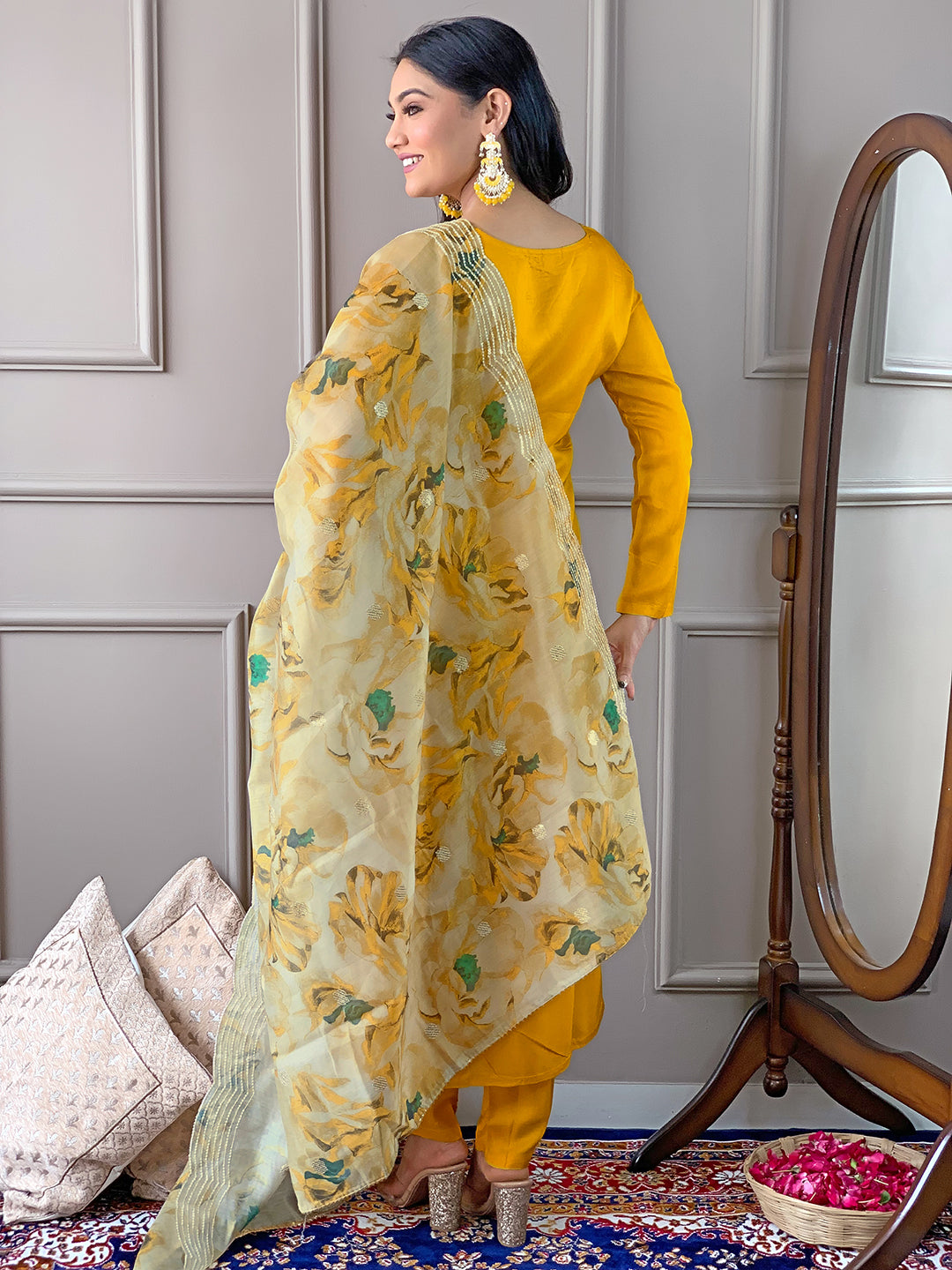 Yellow Viscose Elegant Kurta Pant Set With Embroidery Work