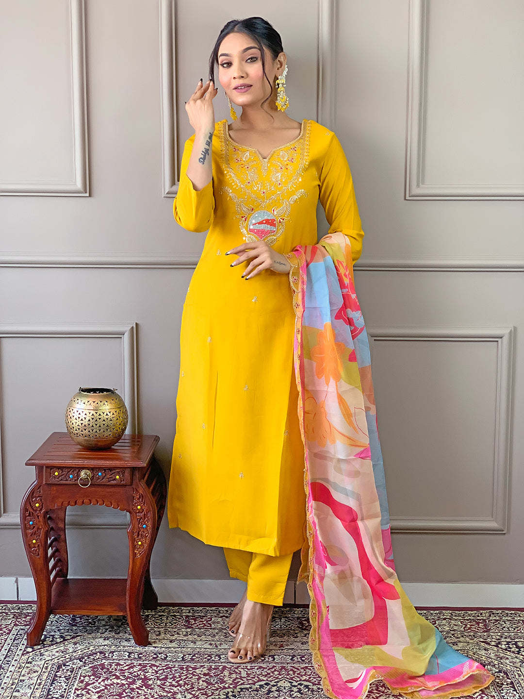 Yellow Viscose Elegant Kurta Pant Set With Print
