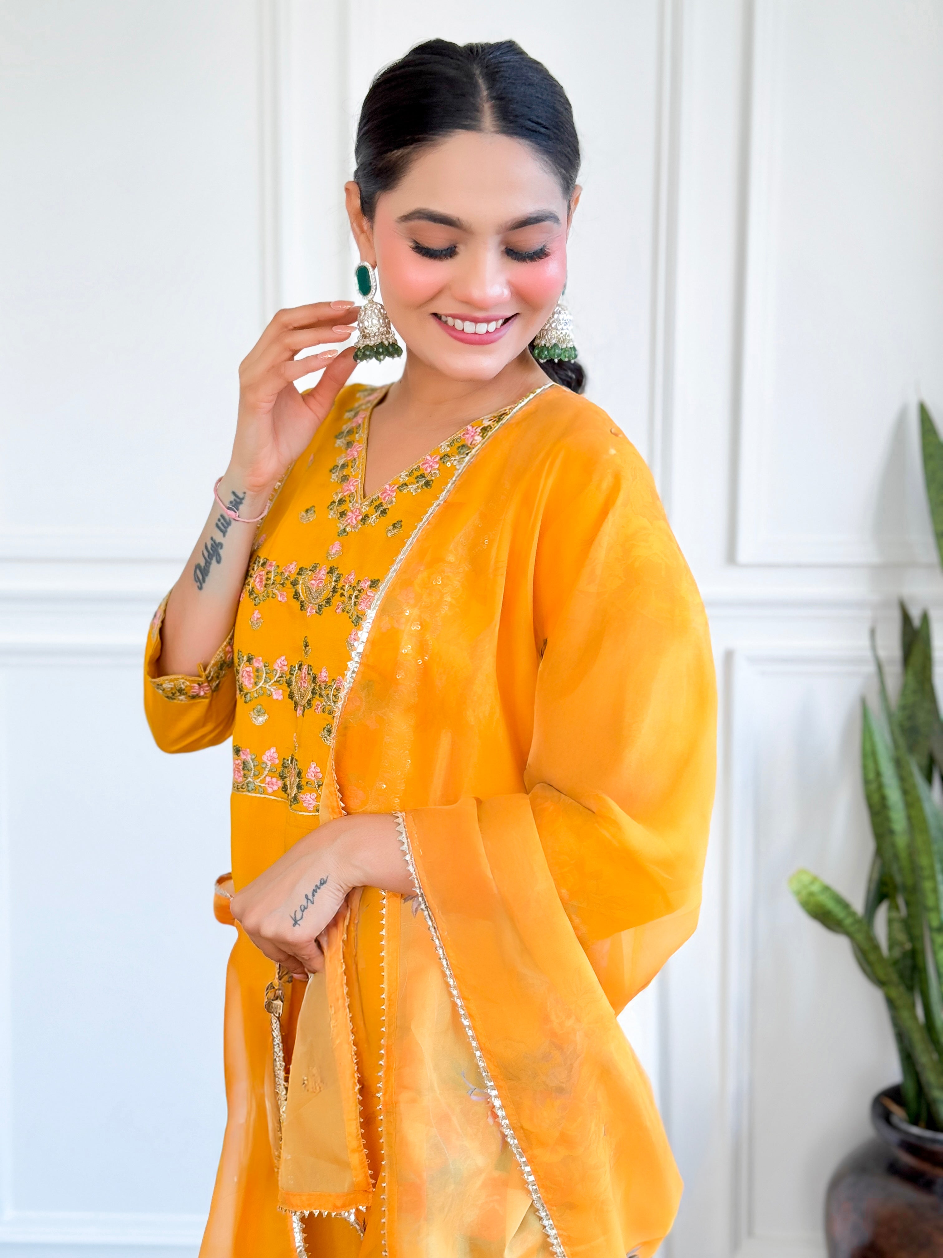 Yellow Kurta Pant Set with Heavy Thread Embroidery Work